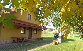 Apartament Pod Garbem
